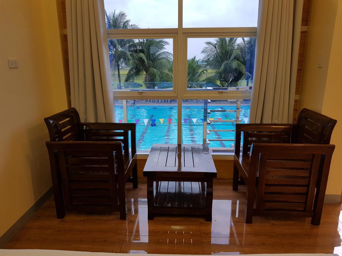 Eduardo'S Resort Calapan Esterno foto